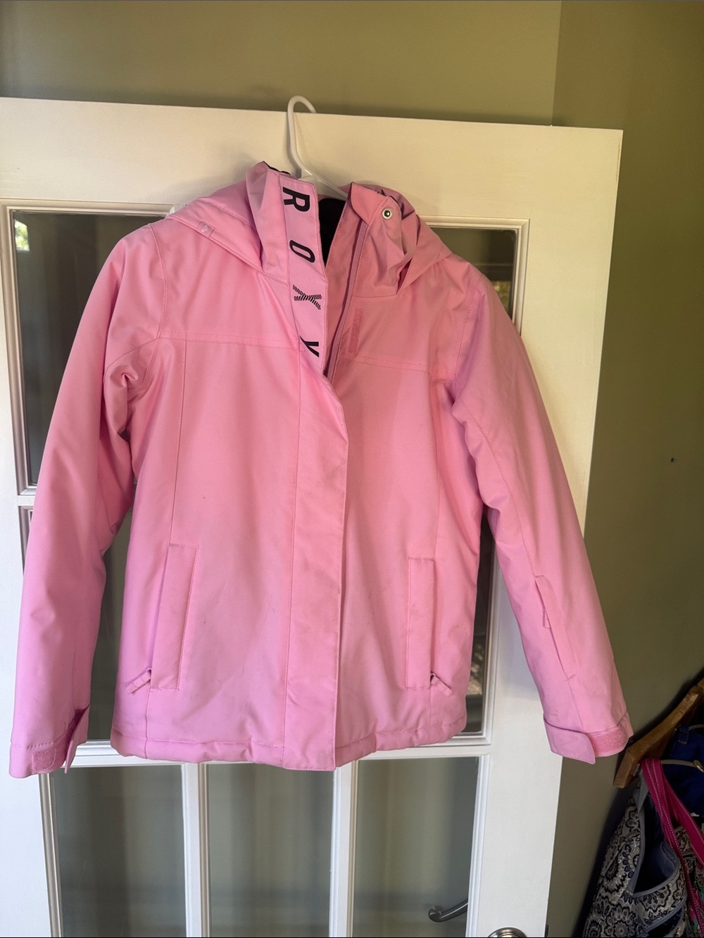 Roxy Light Pink Hooded Snow Jacket perfect for skiing or sledding